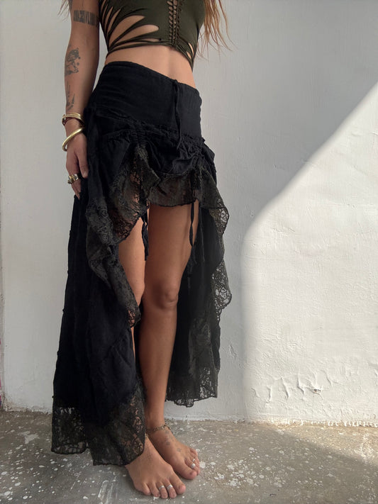 Peacock Skirt - Black